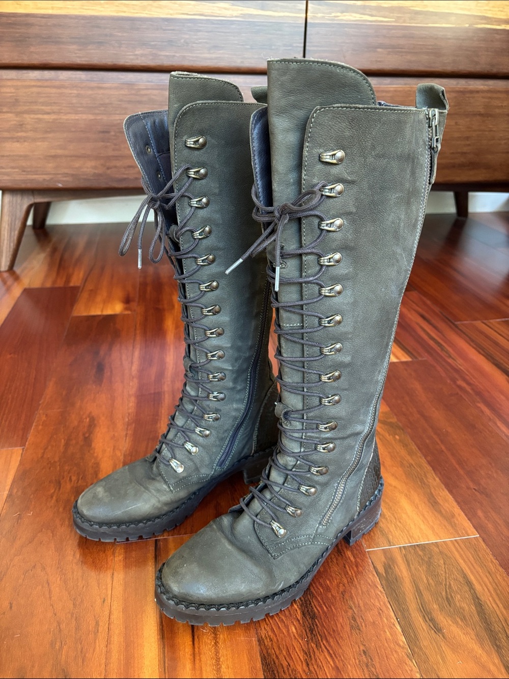 Vintage Foundry lace up boots